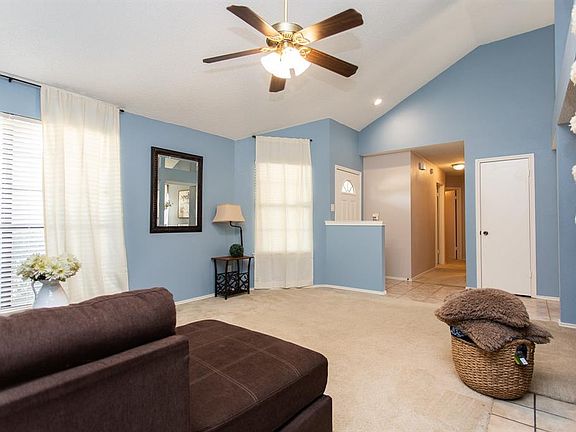 5th image of 1408 Petunia Dr
