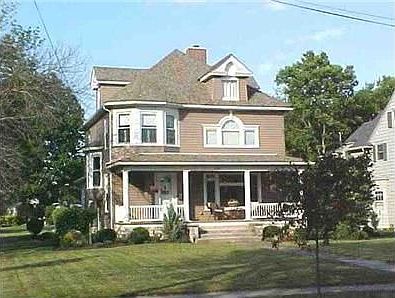 1st image of 299 Melmore St