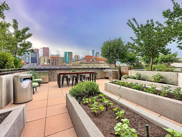1752 Wewatta St #1121 — Photo 29