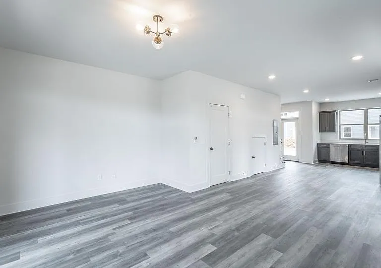 Slate Residences 1 | Modern Multifamily Living in Mill Town — Photo 1