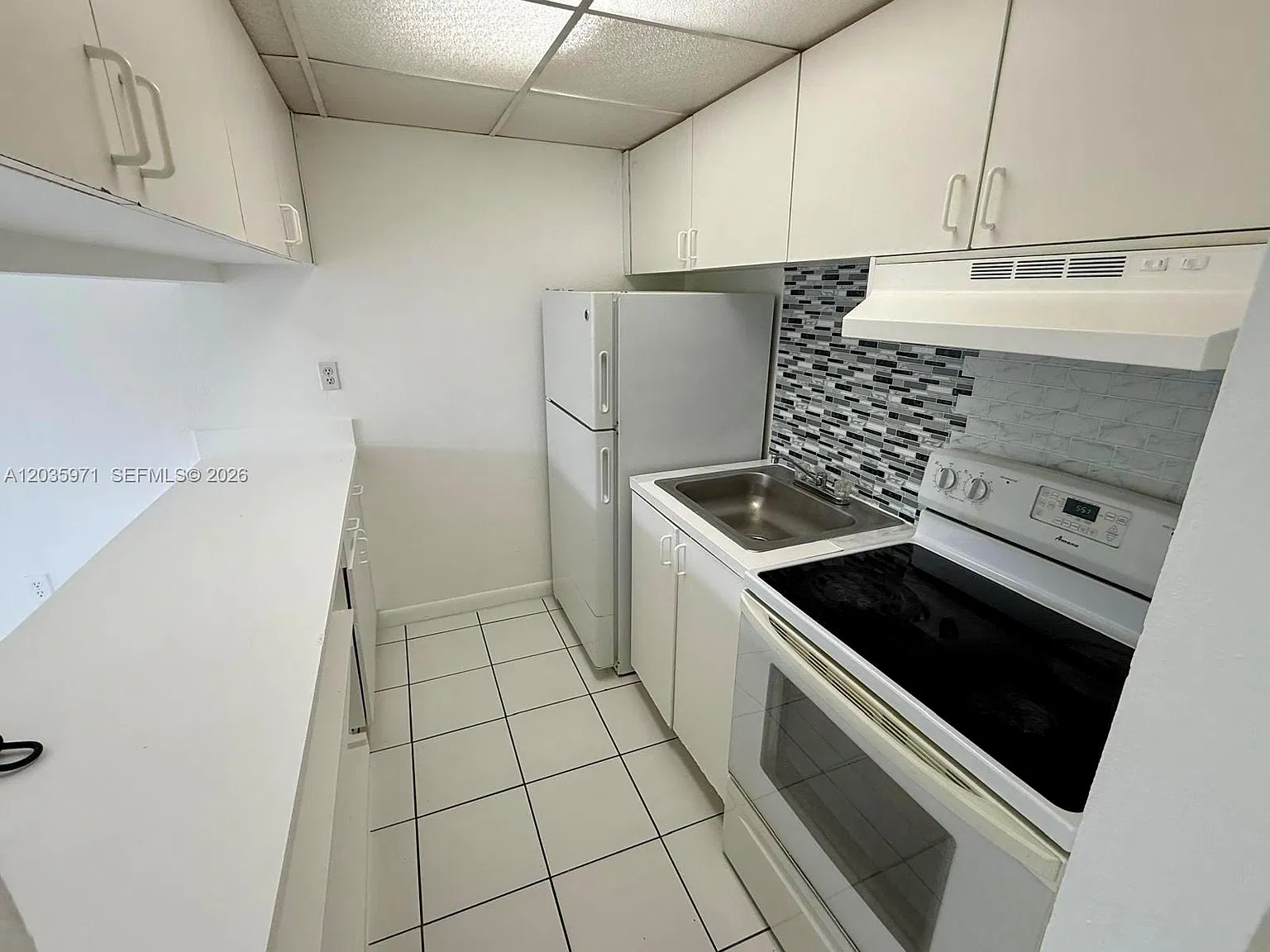 New World Condo Apts Iii — Photo 4