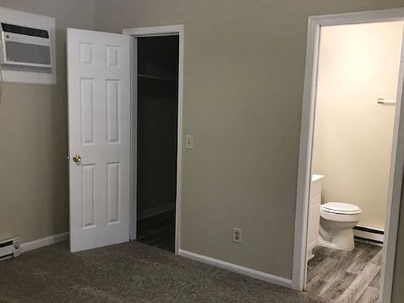 5th image of 507 S Main St APT 1