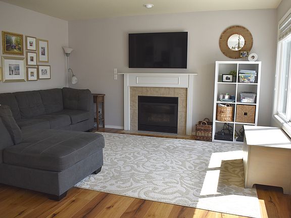 5th image of 3641 NW Endicott St