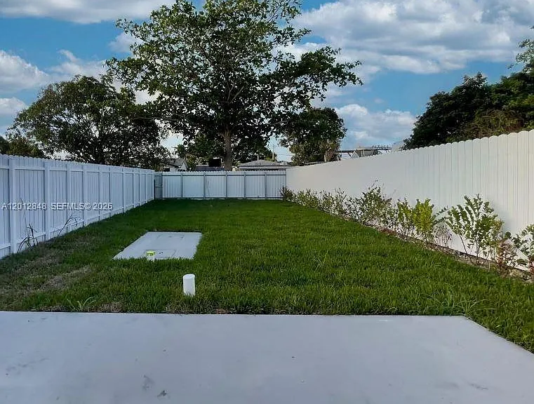 12060 SW 216th St #Townhouse A — Photo 5