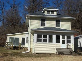 143 Shaw St, Lansing, IA 52151