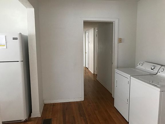 5th image of 2136 College St APT 4