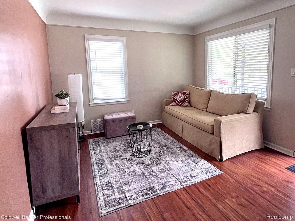 1760 E Hazelhurst St, photo 3