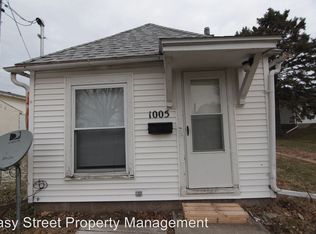 1005 SW 4th St, Aledo, IL 61231