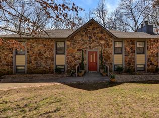 1486 Parker Rd, Nixa, MO 65714