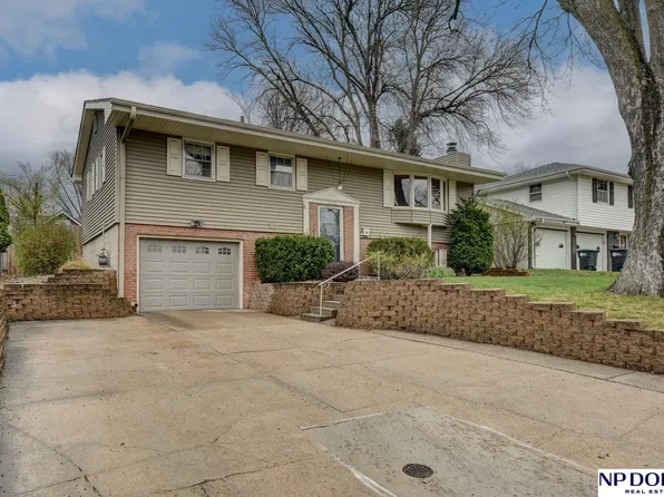 13528 Frederick St, Omaha, NE 68144