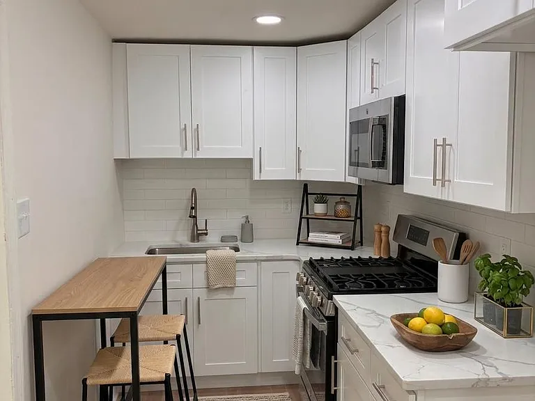 12 W Lynbrook Rd — Photo 3