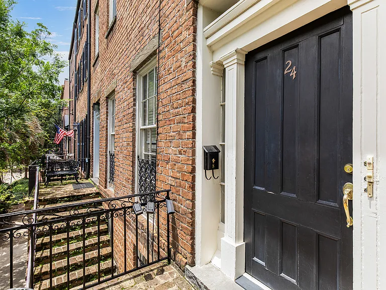 24 E Macon St #2 — Photo 6