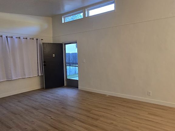 5th image of 2346 E Washington Blvd #2346