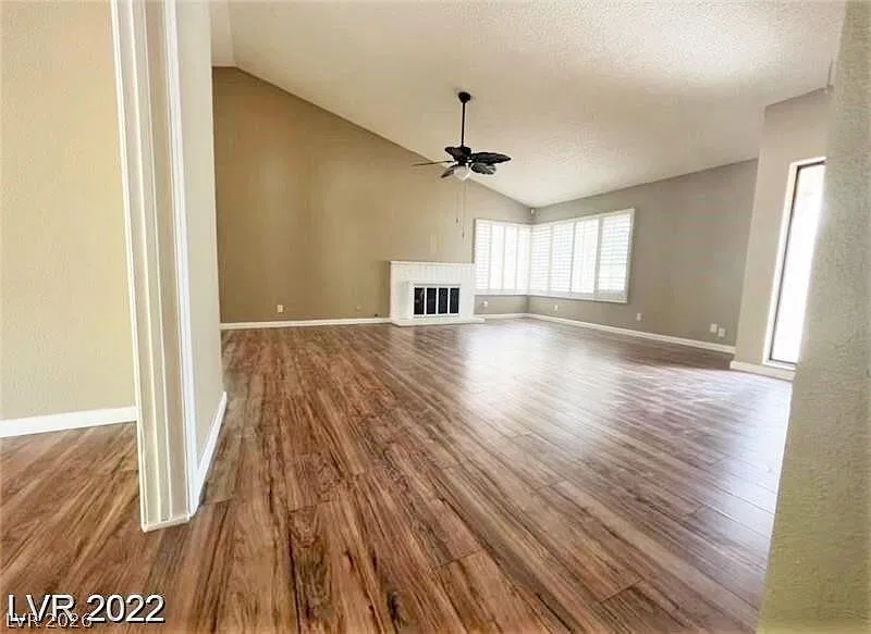 4 bed, 2.0 bath, 1771 sqft, $2,710 — Photo 2