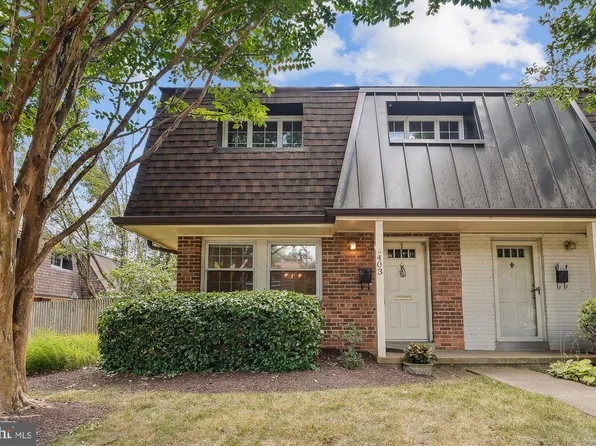 403 James Ct #70, Falls Church, VA 22046