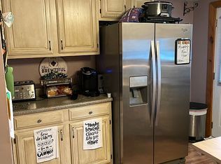 87 Bracken Rd, Schaghticoke, NY 12154