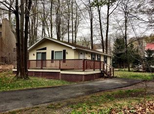 8471 Bumble Bee Way, Tobyhanna, PA