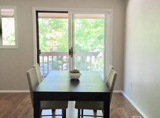 2495 Euclid Heights Blvd #13, Cleveland Heights, OH 44106