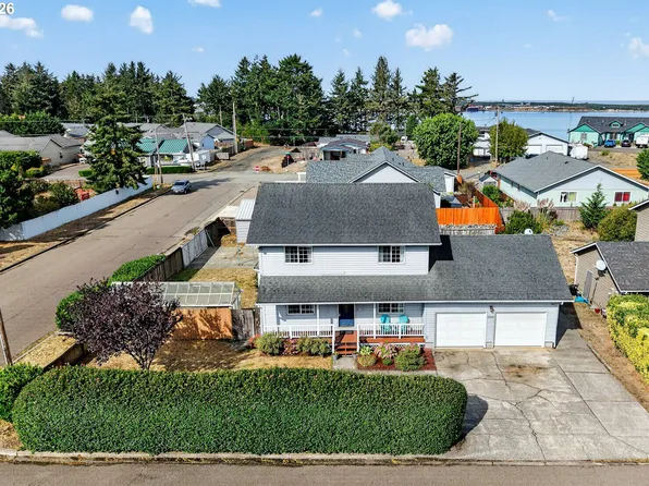 1300 Sanford St, Coos Bay, OR 97420