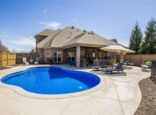 524 Candlelight Cir, Springdale, AR 72762