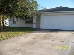 942 Banks St NW, Palm Bay, FL 32907