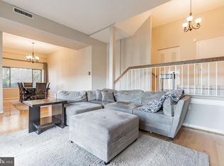 130 Roberts Ln APT 101, Alexandria, VA 22314