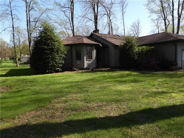 131 Woodshire Rd, Greenville, PA 16125