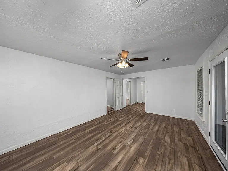 1702 NW Euclid Ave — Photo 18