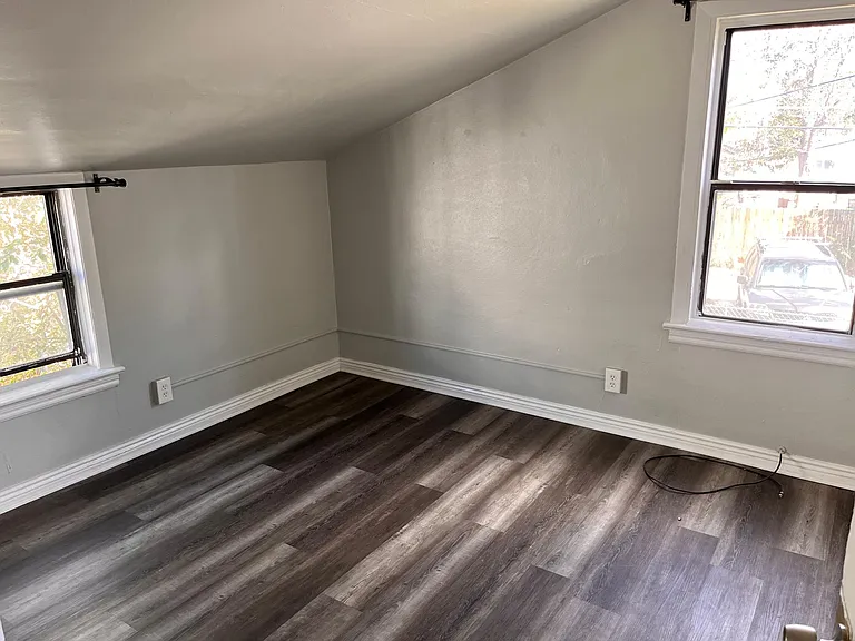 1350 Kingston St #6 — Photo 11