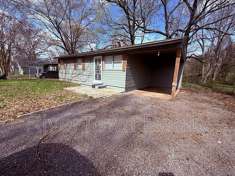1st image of 686 Delta Rd