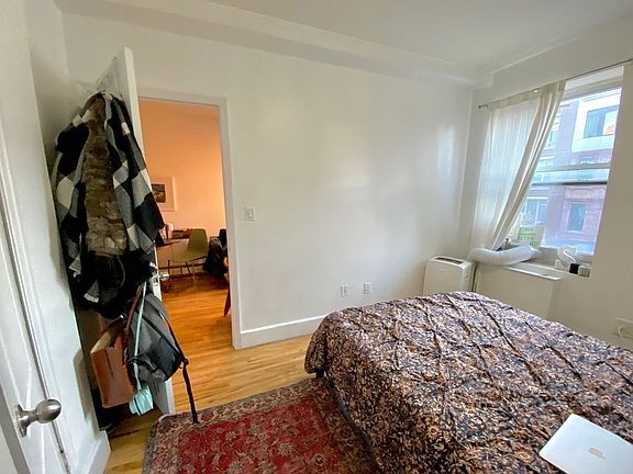 3rd image of 1095 Bedford Ave APT 5