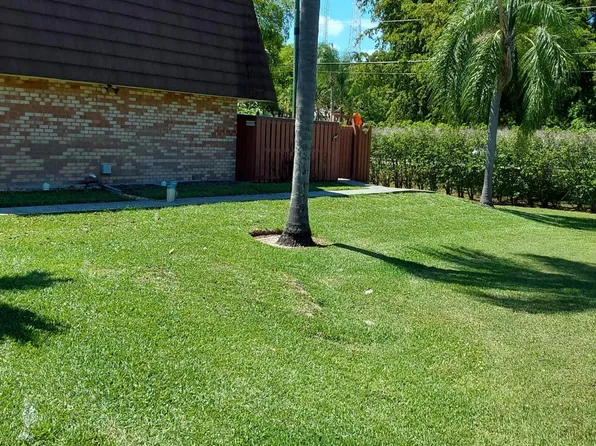 3885 Louis Drive #1203, Lake Worth, FL 33461