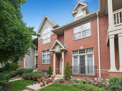 8457 Callie Ave, Morton Grove, IL, 60053
