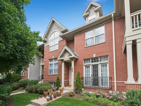 8457 Callie Ave, Morton Grove, IL 60053
