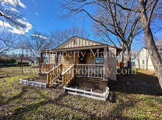 307 S 9th St, Midlothian, TX 76065