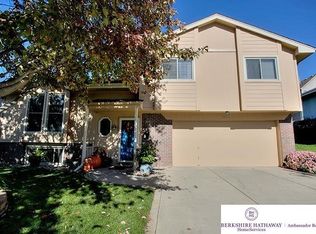 8224 Clay St, Omaha, NE 68122