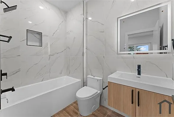 3904 Brown St #1 — Photo 11