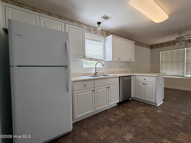 4907 Creek Bottom Ct — Photo 4