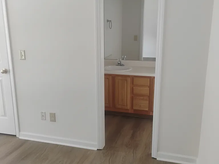 512 Flaherty Ave — Photo 12