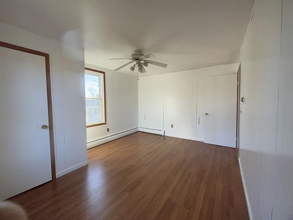 Bedroom #1