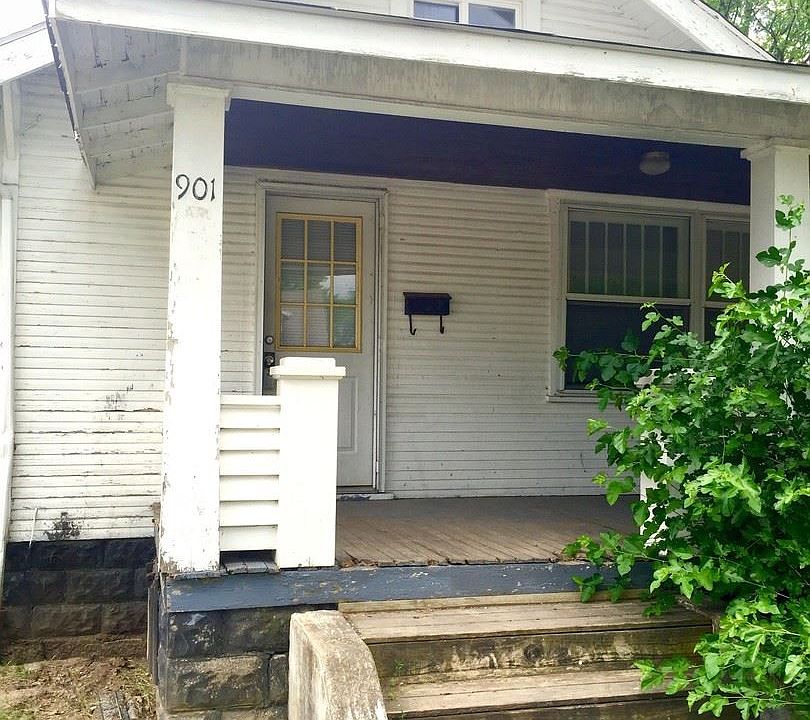 1st image of 901 W Neely Ave