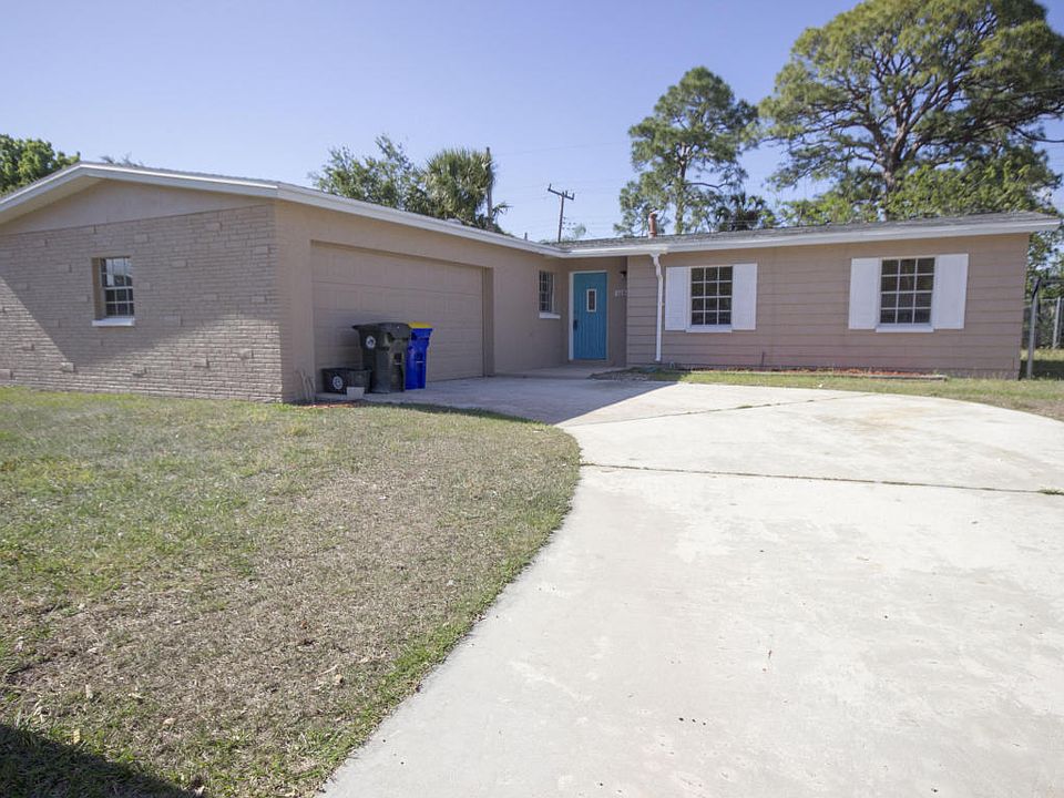 1st image of 1086 Coronado Dr