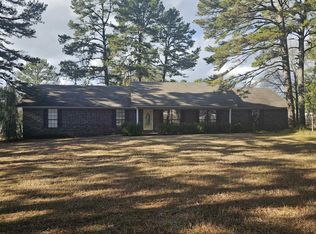 265 Wakerobin Rd, Russellville, AR 72802
