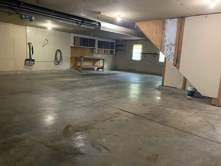 inside the huge 5 stall garage