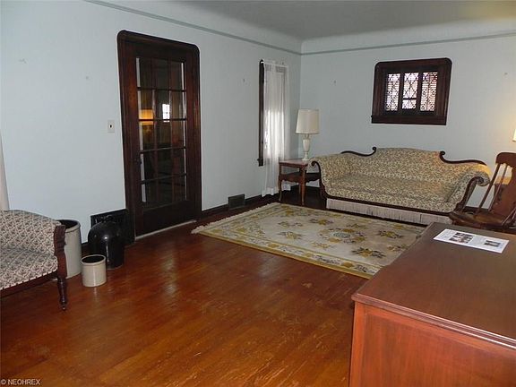 3rd image of 2130 Olive Ave