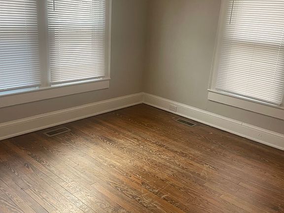 3rd image of 710 Cole St