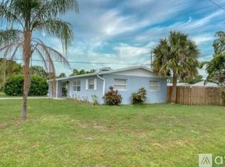 2117 SE Monroe St, Stuart, FL 34997