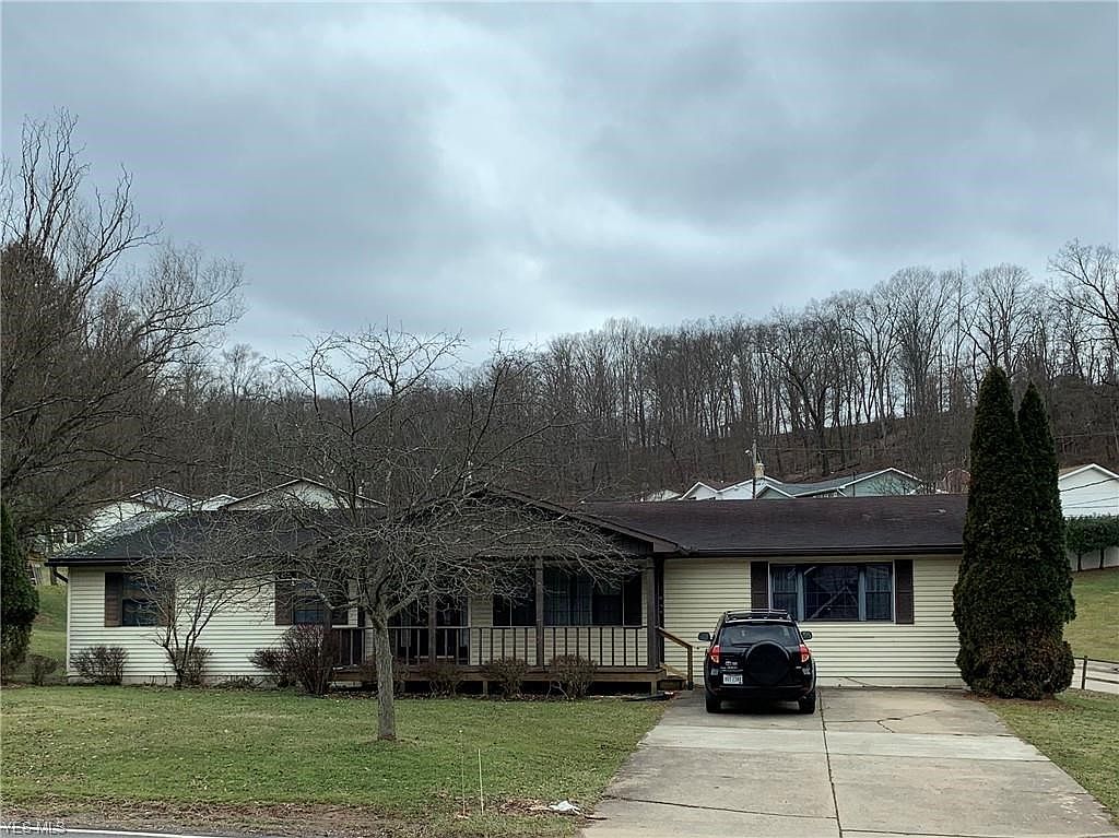 1 Knottingham Mnr, Williamstown, WV 26187 | Zillow