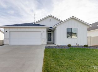 4999 W Riva Capri St, Meridian, ID 83646