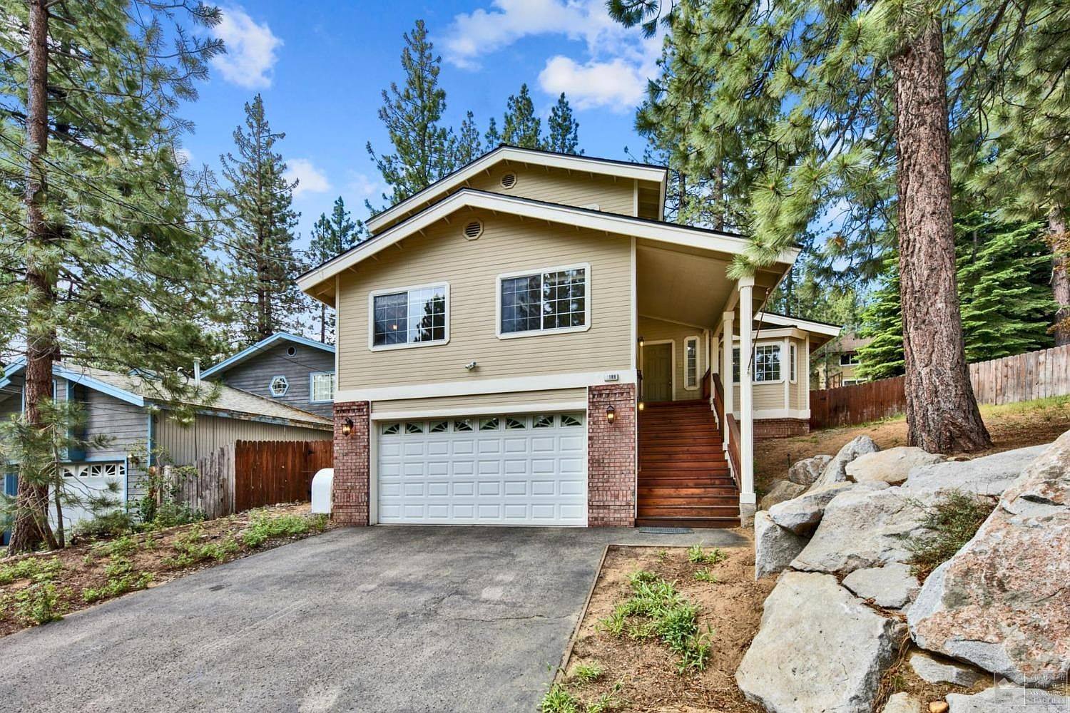 1186 Early Dawn Trl, South Lake Tahoe, CA 96150 Zillow